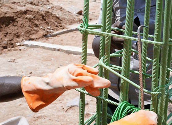 Is Epoxy-Coated Rebar Better? CRS Rebar vs Epoxy-Coated TMT?